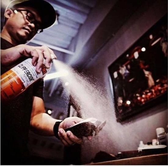 CLIPPERCIDE - Spray de curatare pentru masinile de tuns - 500 ml