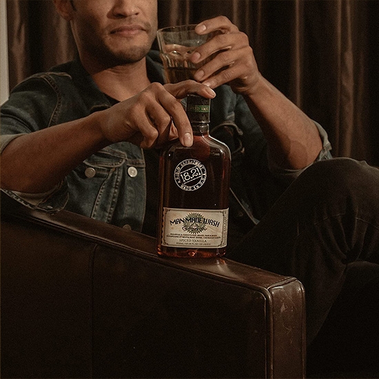 Снимка на Шампоан за коса 3 в 1 (шампоан, балсам, душ гел) - MAN MADE - Spiced Vaniila - 532 мл